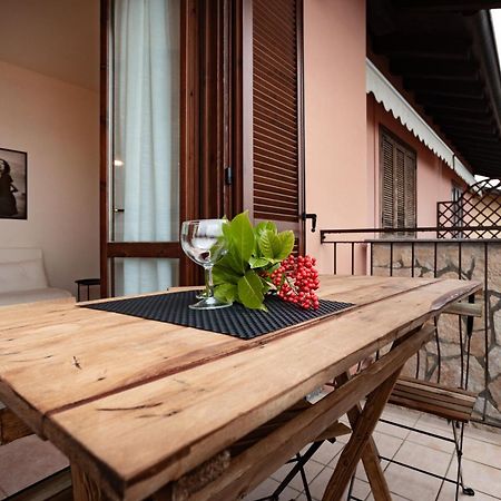 Casa Paris Διαμέρισμα Sale Marasino Εξωτερικό φωτογραφία