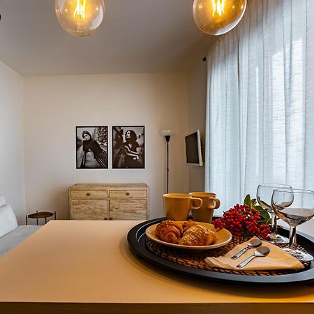 Casa Paris Διαμέρισμα Sale Marasino Εξωτερικό φωτογραφία