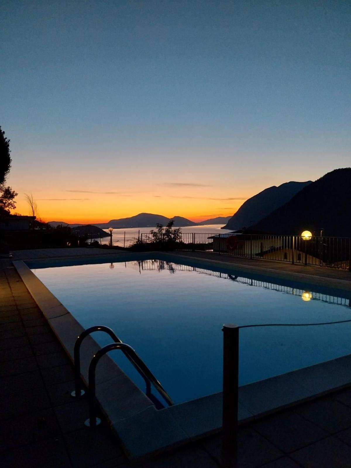 Casa Paris Διαμέρισμα Sale Marasino Εξωτερικό φωτογραφία